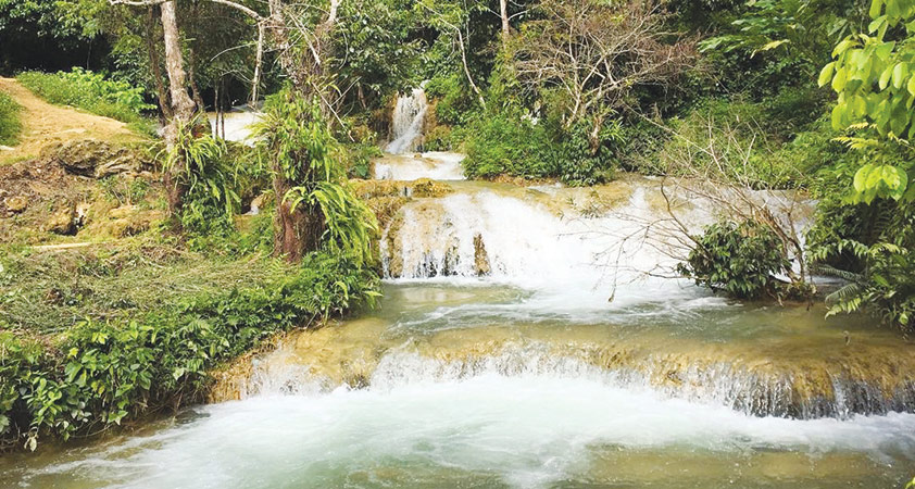 Immerse in the bewitching beauty of Hieu Waterfall in Pu Luong Thanh Hoa